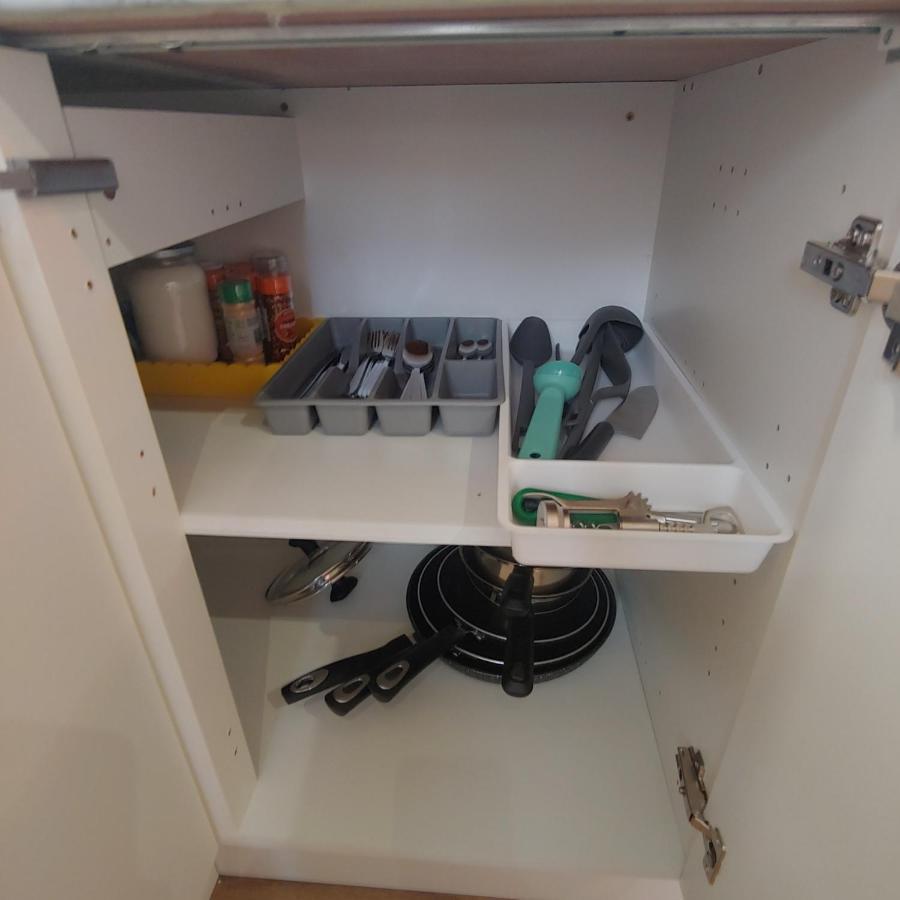 Self Contained, Double Bed Studio, Private Kitchen, Private Bath, Walking Distance To Harry Potter 왓퍼드 외부 사진