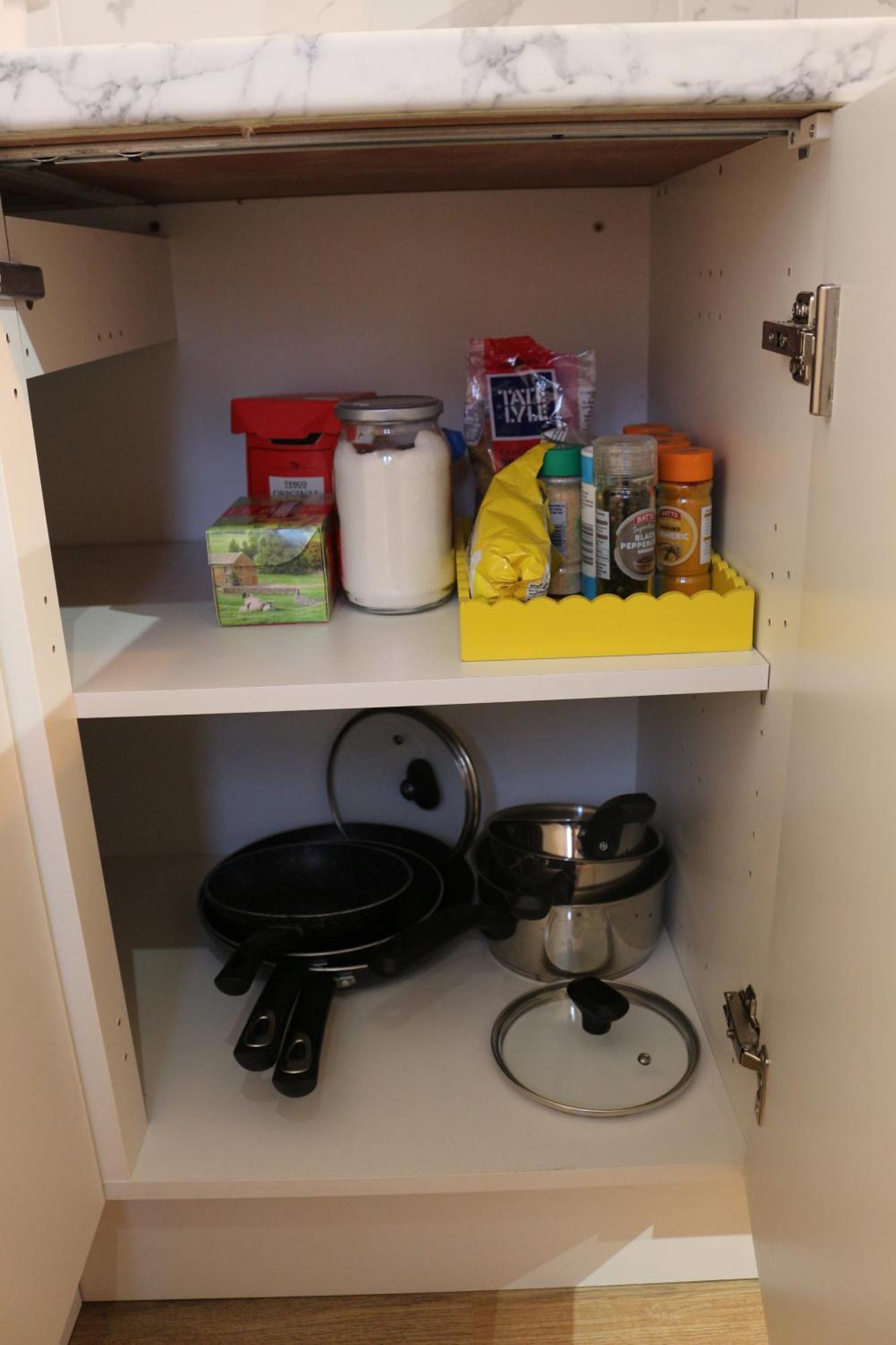Self Contained, Double Bed Studio, Private Kitchen, Private Bath, Walking Distance To Harry Potter 왓퍼드 외부 사진
