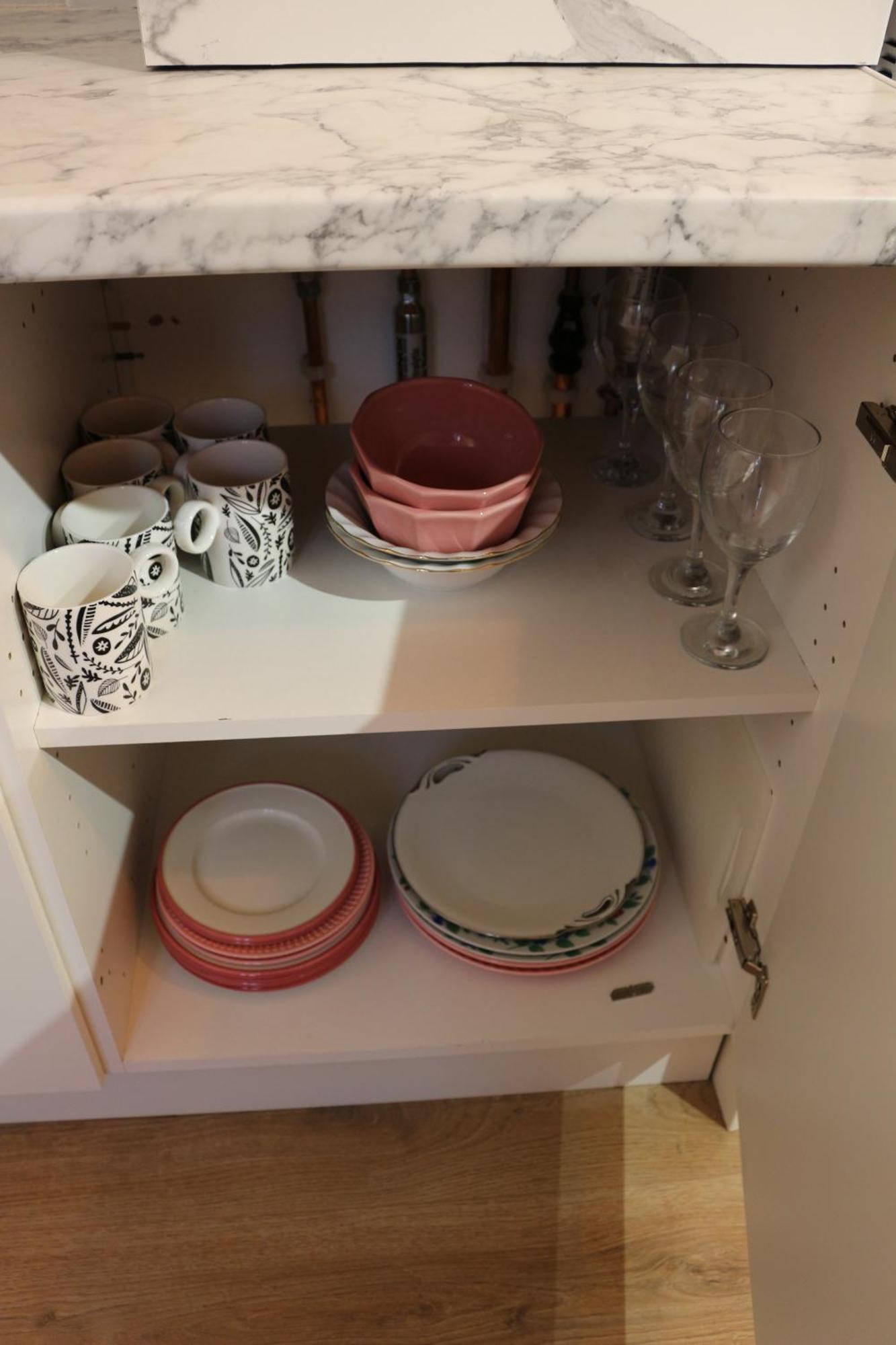 Self Contained, Double Bed Studio, Private Kitchen, Private Bath, Walking Distance To Harry Potter 왓퍼드 외부 사진