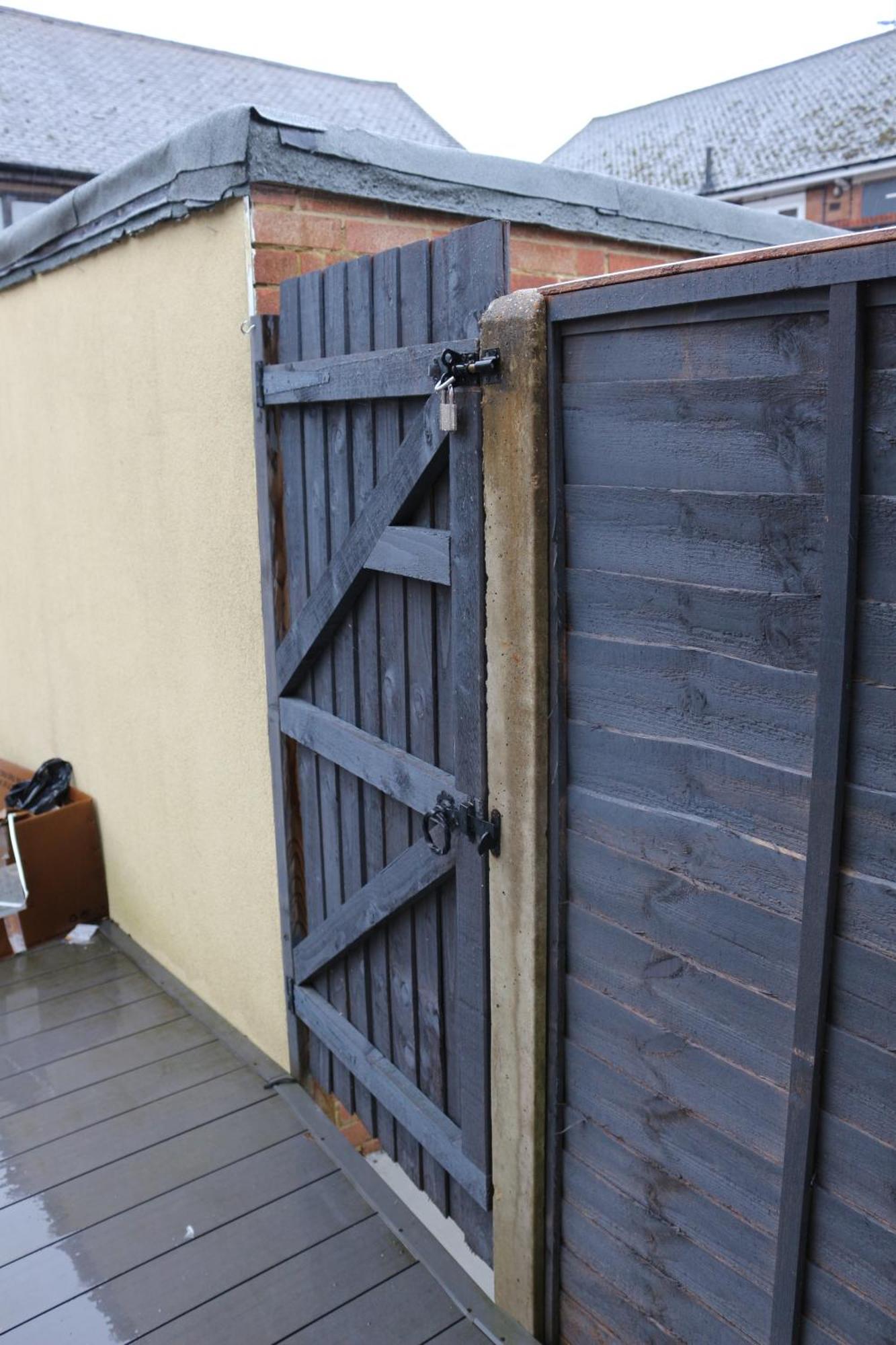Self Contained, Double Bed Studio, Private Kitchen, Private Bath, Walking Distance To Harry Potter 왓퍼드 외부 사진